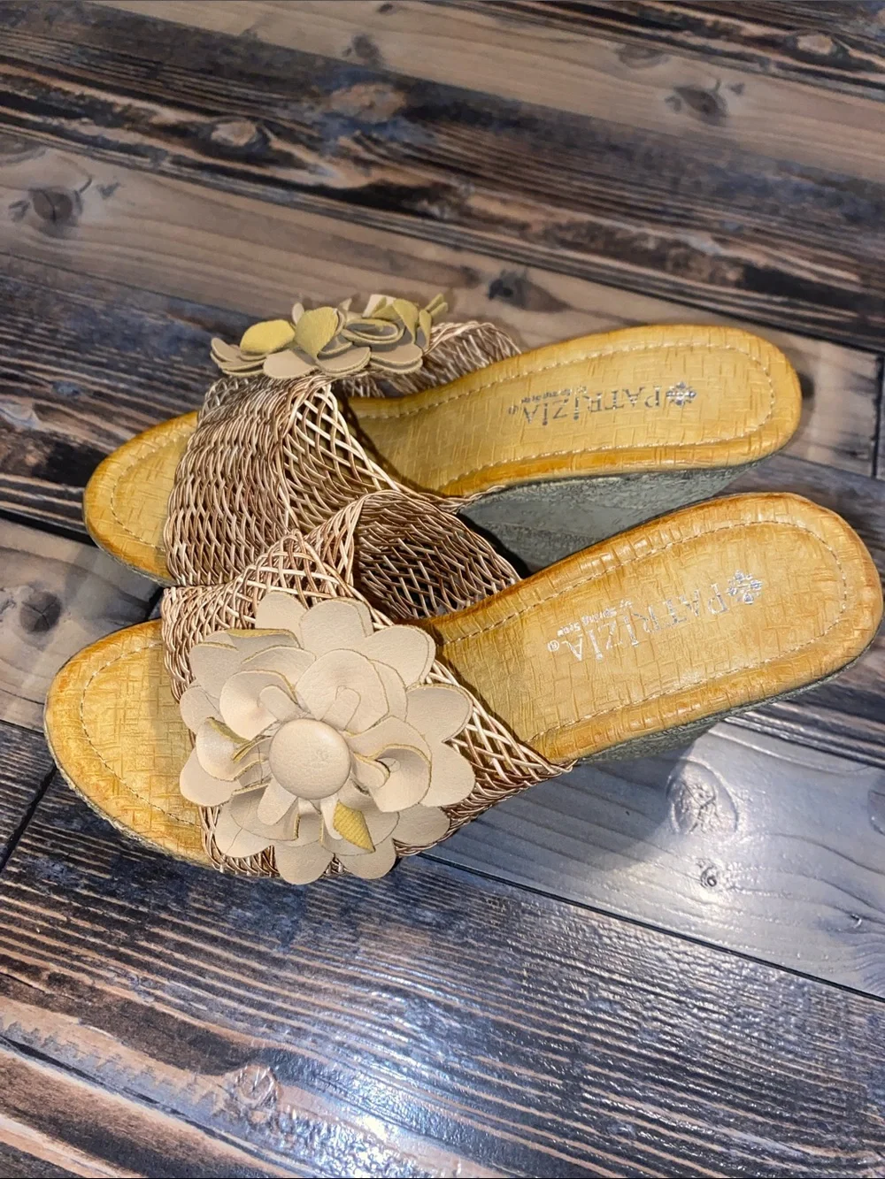 NIB Spring Step Beige Woven Slide Wedges with Flower Accent
